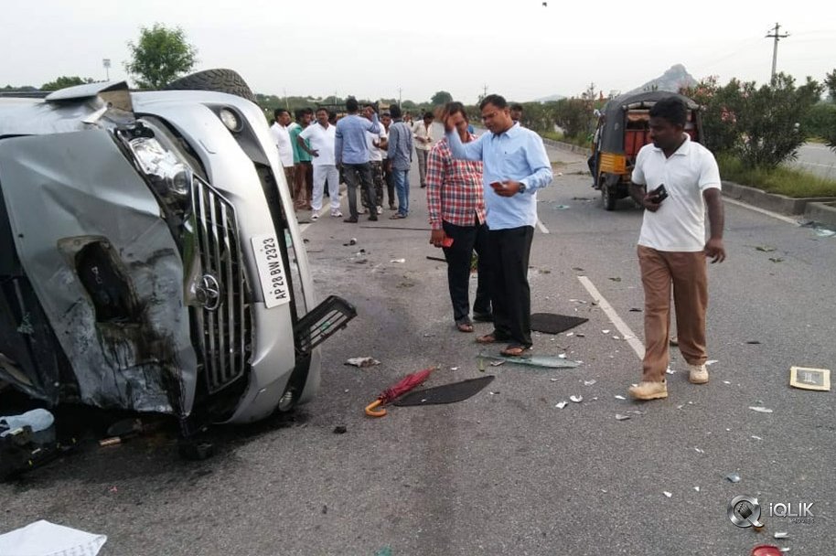 Nandamuri-Harikrishna-Accident-Photos